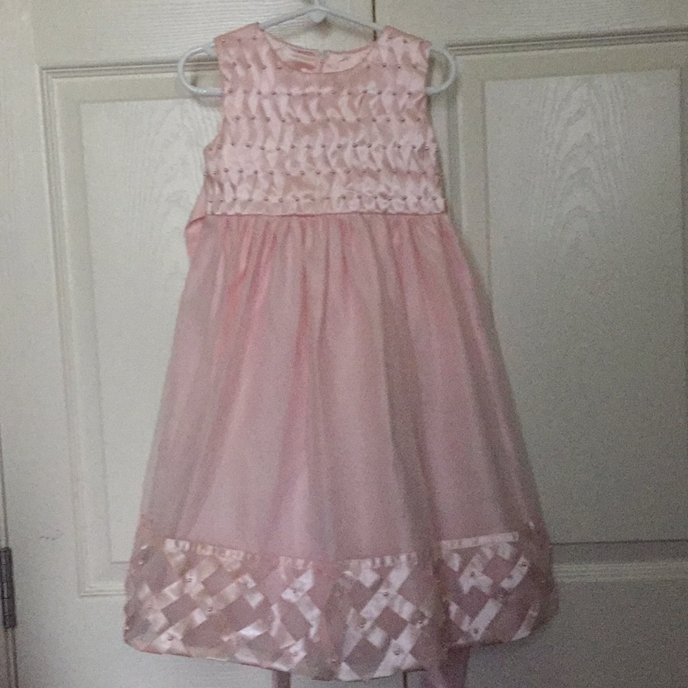 Girls dress